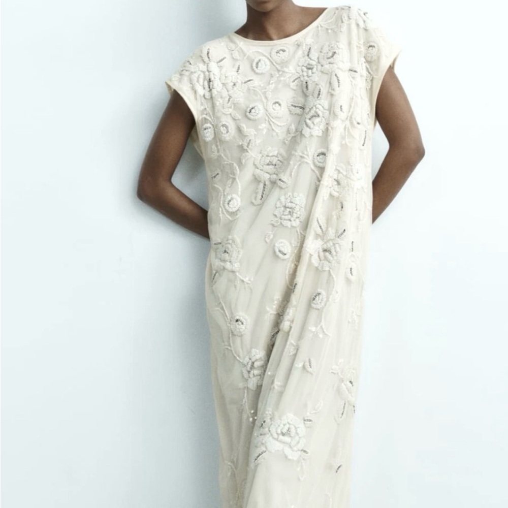 Beaded knit dress limited edition